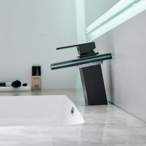 Hydroelectric LED tri-color lightnGlass + steel shell + copper core seat bathroom faucet single hole faucet